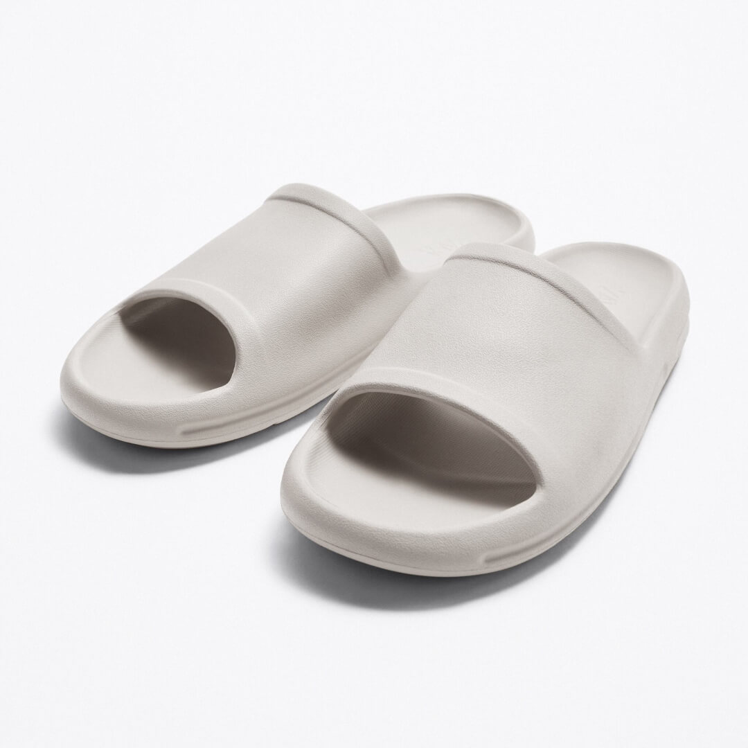 SANDALS WITH VOLUME